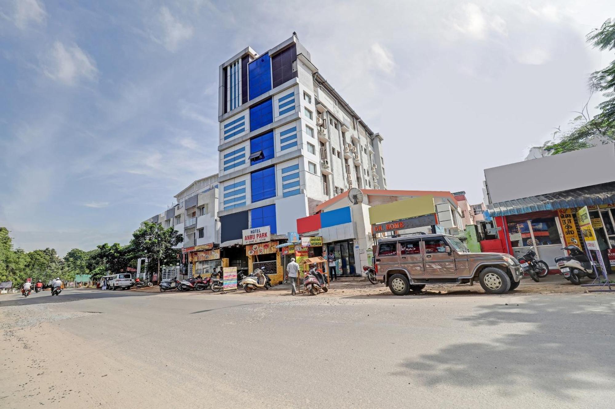 Hotel O Anbu Residency Tiruchirappalli Zewnętrze zdjęcie