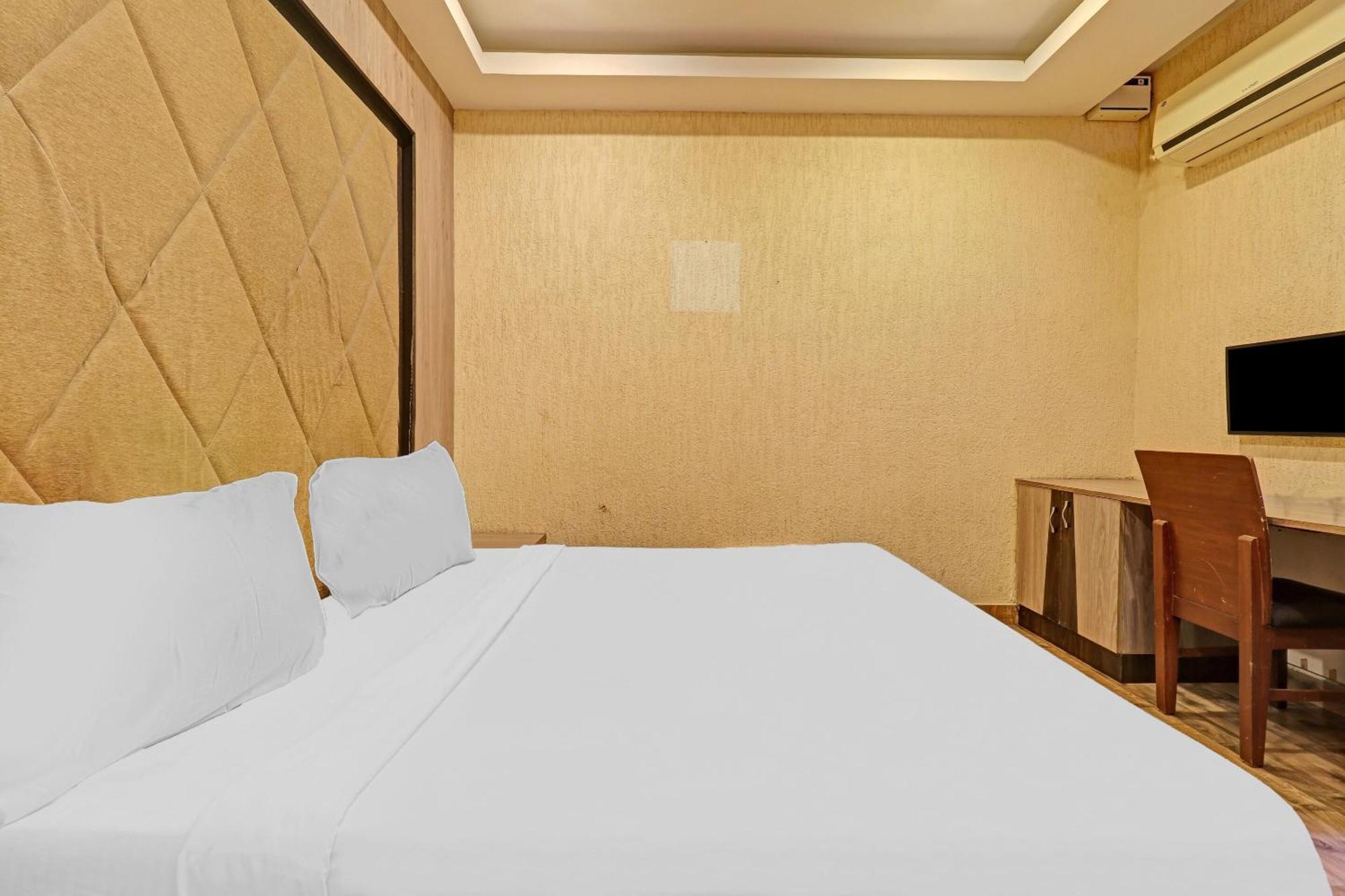 Hotel O Anbu Residency Tiruchirappalli Zewnętrze zdjęcie