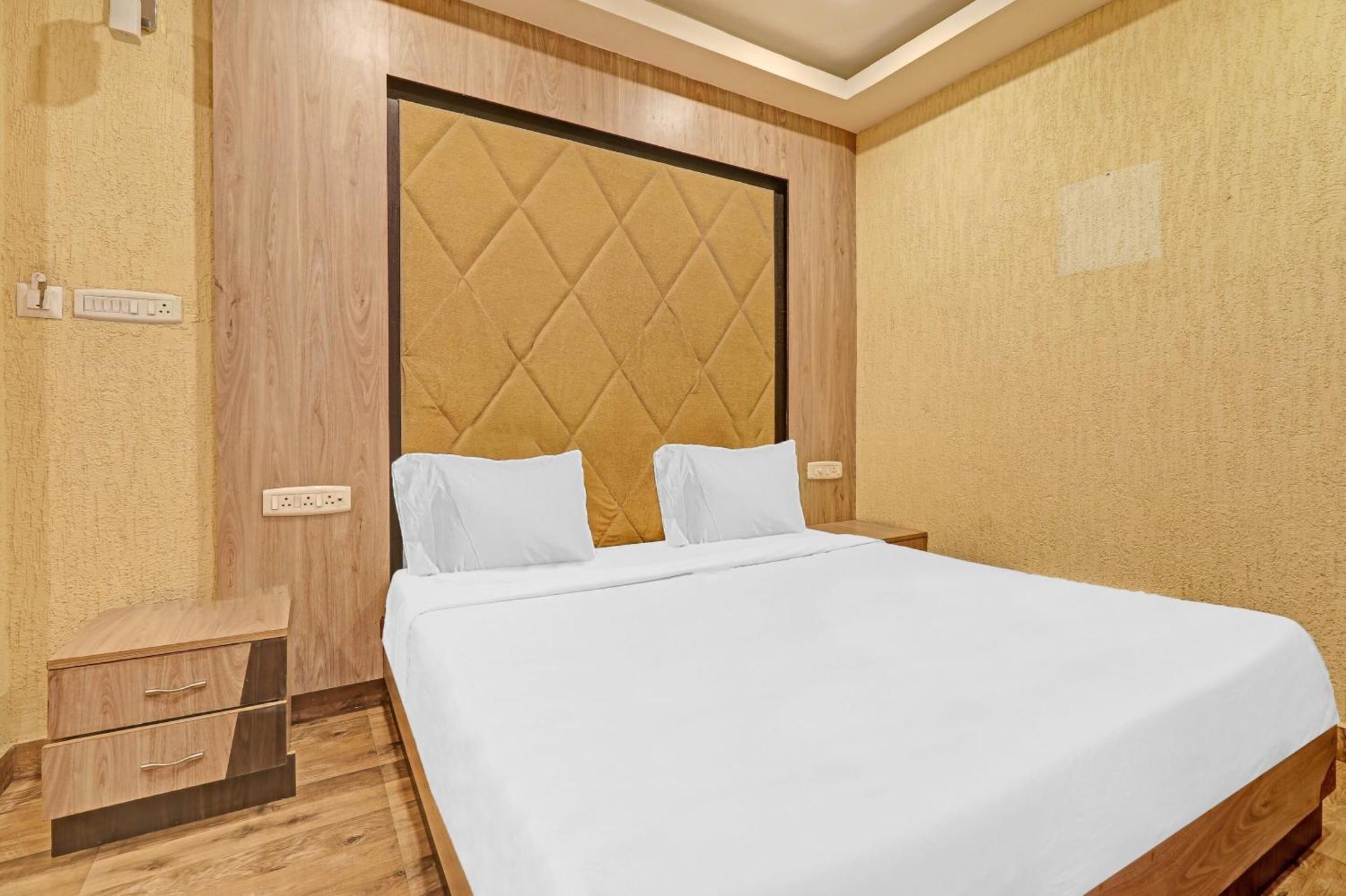 Hotel O Anbu Residency Tiruchirappalli Zewnętrze zdjęcie
