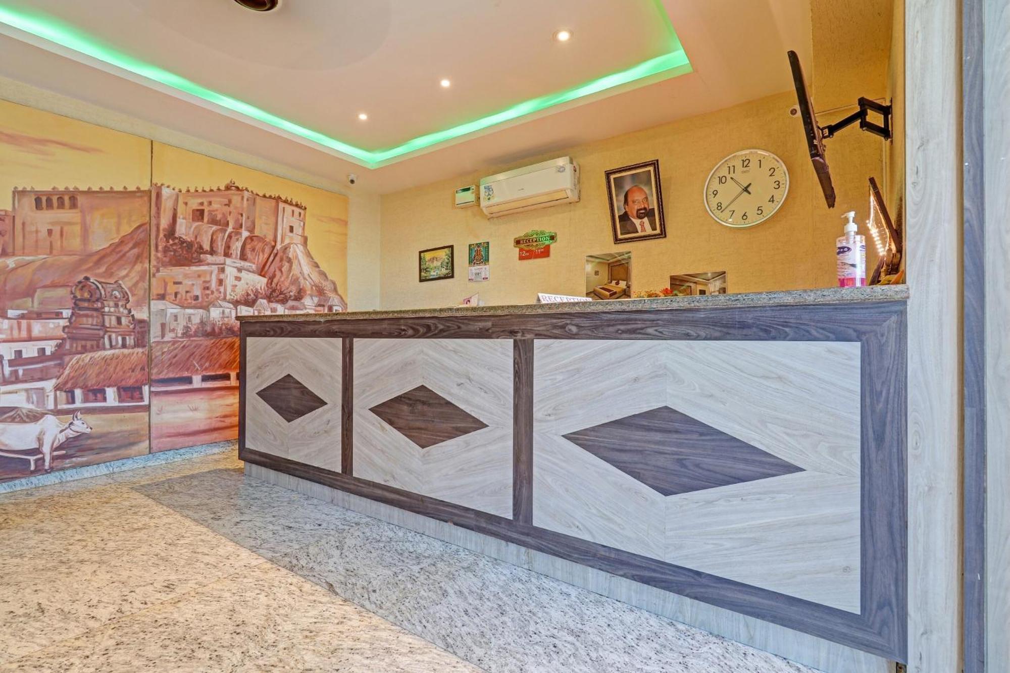 Hotel O Anbu Residency Tiruchirappalli Zewnętrze zdjęcie