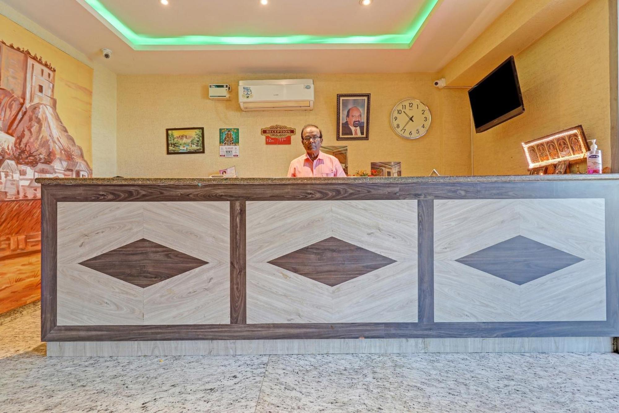 Hotel O Anbu Residency Tiruchirappalli Zewnętrze zdjęcie